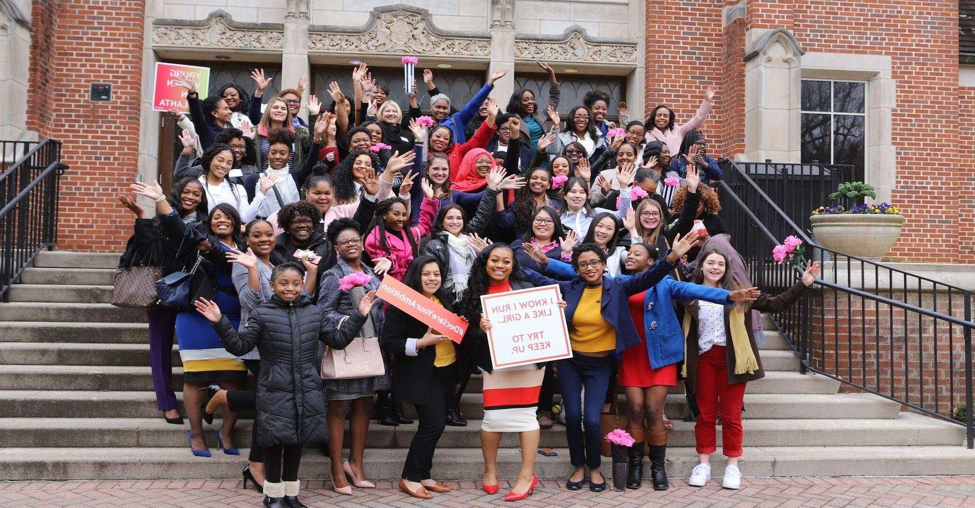 large group of students 